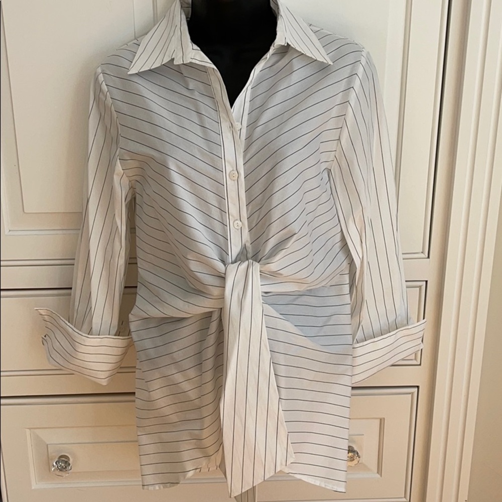Nieman Marcus striped size small blouse is